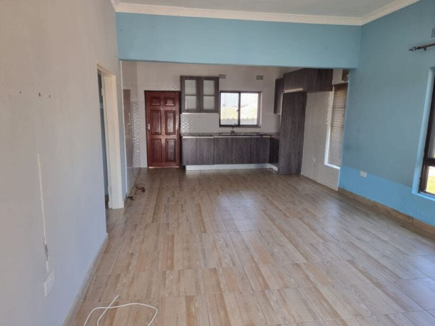 2-bedroom-flat-for-rent-in-silverest-big-3