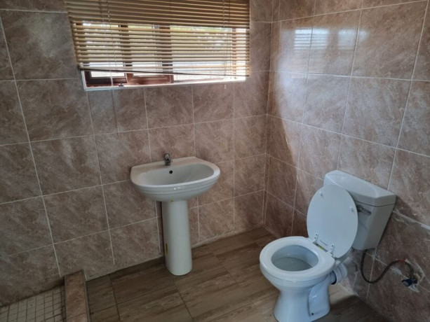 2-bedroom-flat-for-rent-in-silverest-big-9
