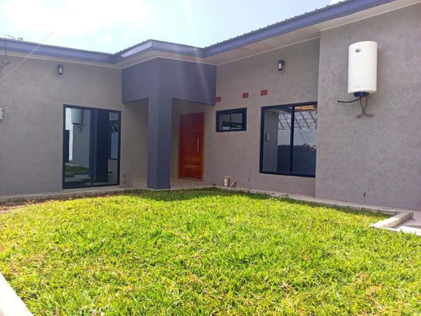 2-bedroom-flat-for-rent-in-ibex-hill-big-1