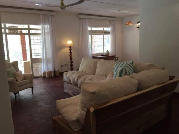 4-bedroom-house-for-rent-in-roma-big-3