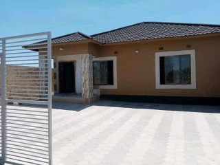 2 Bedroom Flat For Rent in Chalala