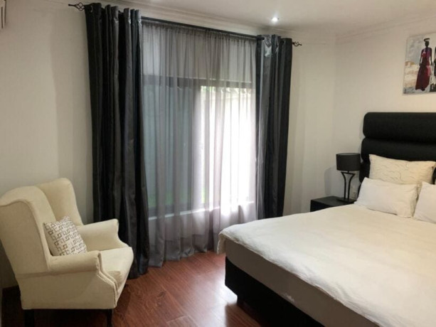 3-bedroom-fully-furnished-apartment-for-rent-in-roma-big-8