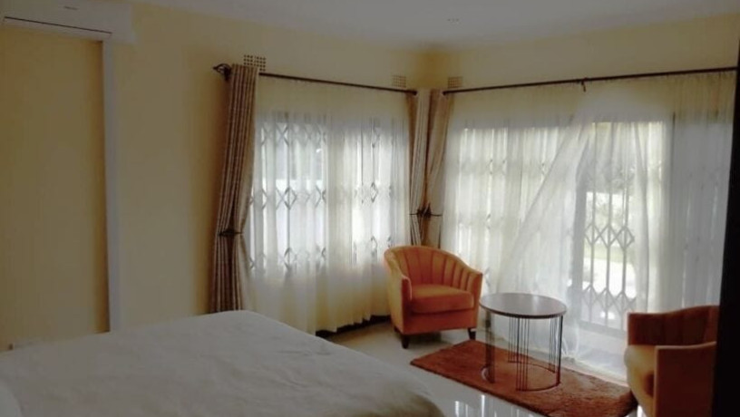 4-bedroom-free-standing-duplex-for-rent-in-jesmondine-big-7