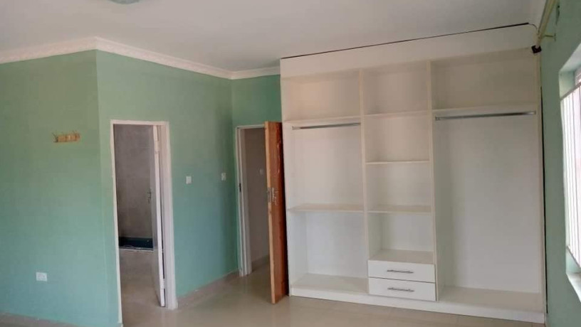 3-bedroom-flat-for-rent-in-chalala-big-0