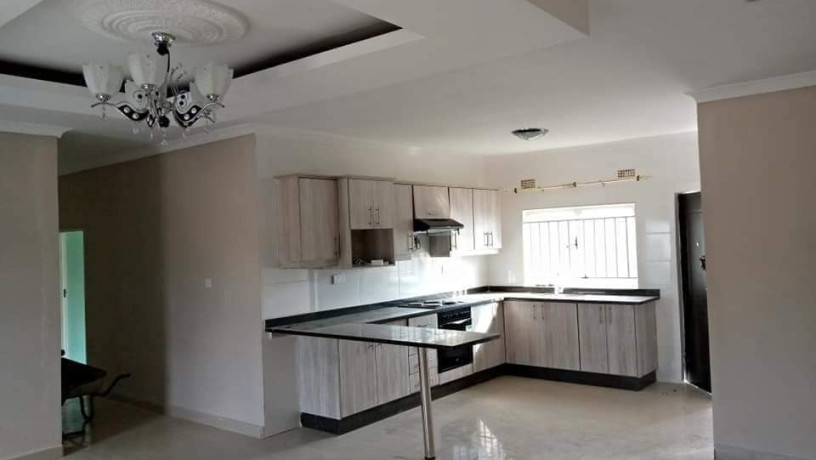 3-bedroom-flat-for-rent-in-chalala-big-1