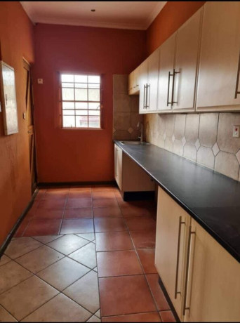4-bedroom-house-for-rent-in-kabulonga-big-3