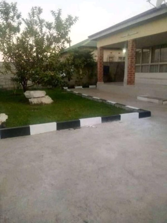 3-bedroom-house-for-rent-in-meanwood-kwamwena-big-2