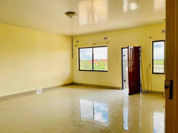 2-bedroom-flat-for-rent-in-ibex-hill-big-2