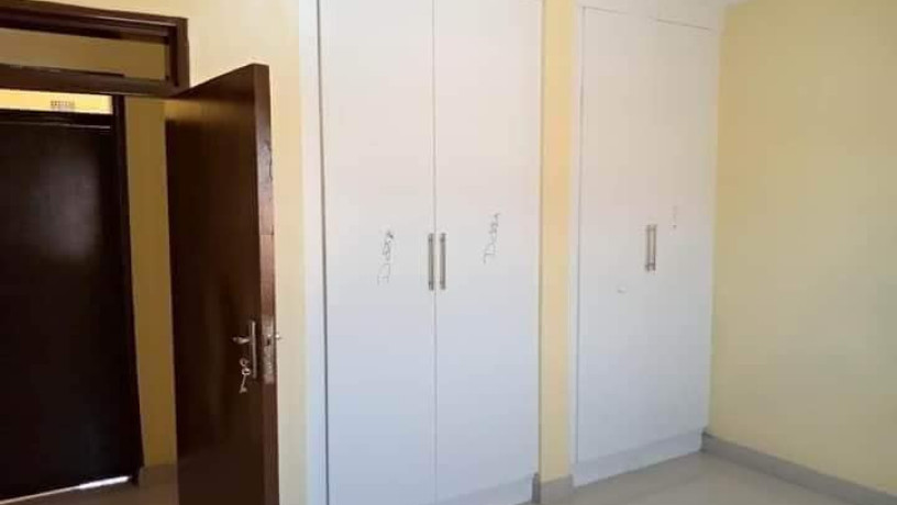 2-bedroom-flat-for-rent-in-chalala-big-2