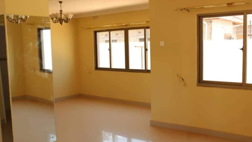 3-bedroom-flat-for-rent-in-salama-park-big-3