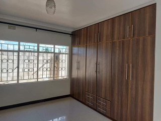 3 Bedroom Flat For Rent In Libala South