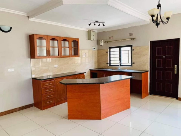 2-bedroom-flat-for-rent-in-ibex-hill-big-2
