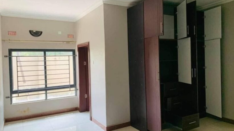 2-bedroom-flat-for-rent-in-ibex-hill-big-6