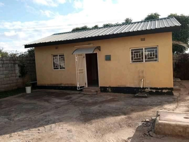 2-bedroom-flat-for-rent-in-makeni-big-0