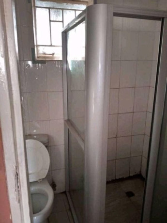 2-bedroom-flat-for-rent-in-makeni-big-4