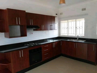 3 Bedroom Flat For Rent In Lilayi