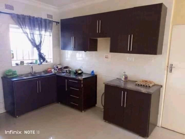 3-bedroom-flat-for-rent-in-chalala-big-3