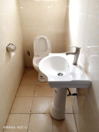 2-bedroom-flat-for-rent-in-chalala-big-5