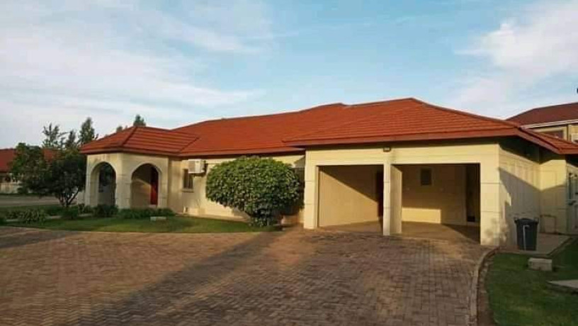 4-bedroom-house-for-rent-in-sunningdale-big-0