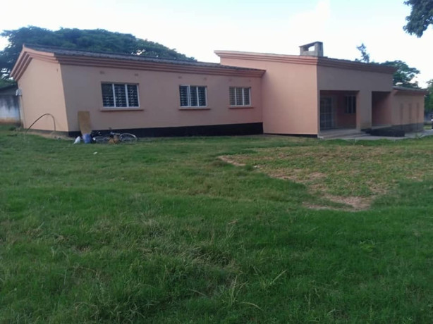 4-bedroom-house-for-rent-in-roma-big-1