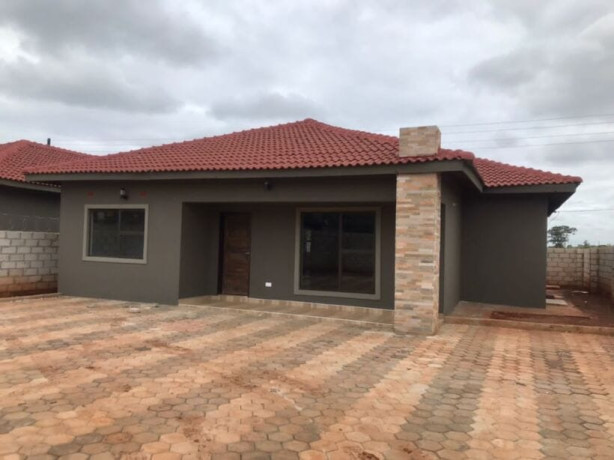 3-bedroom-standalone-house-for-rent-in-lilayi-big-0