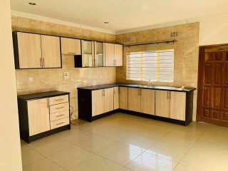 3 Bedroom Flat For Rent In Ibex Hill