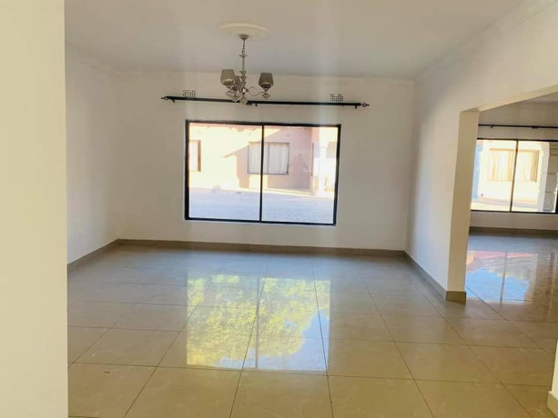 3-bedroom-flat-for-rent-in-ibex-hill-big-7