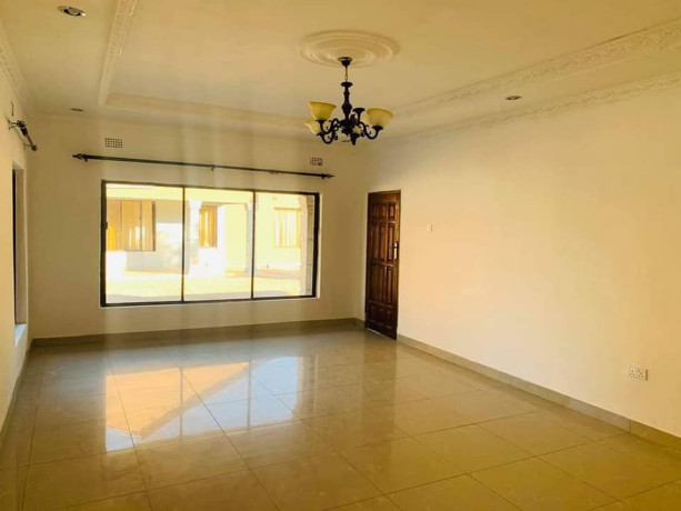 3-bedroom-flat-for-rent-in-ibex-hill-big-3