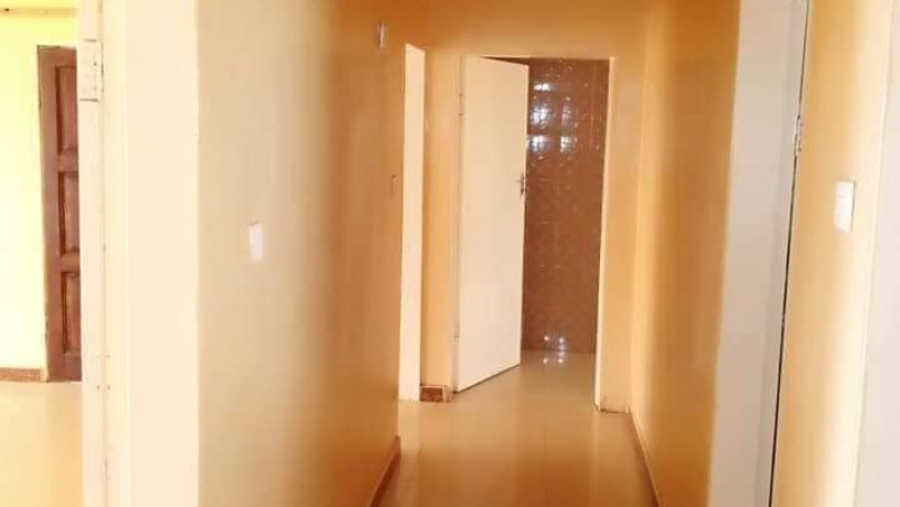 3-bedroom-flat-for-rent-in-chalala-big-4