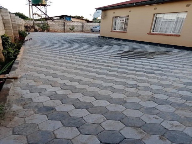 3-bedroom-flat-for-rent-in-lilayi-big-2