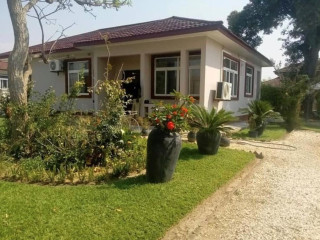 Neat and Spacious 3 Bedroom House For Sale in Silverest