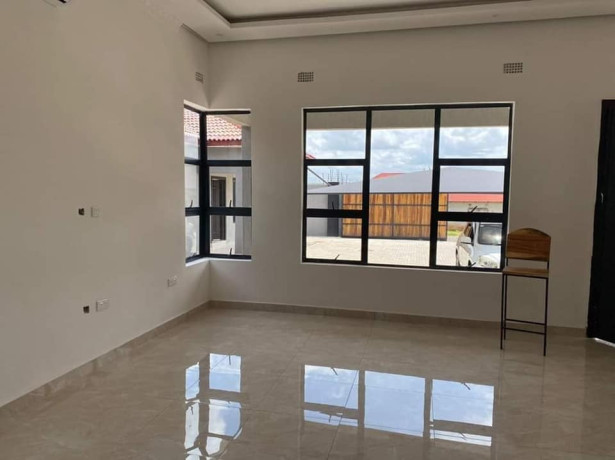 2-bedroom-apartment-for-rent-in-ibex-hill-big-2