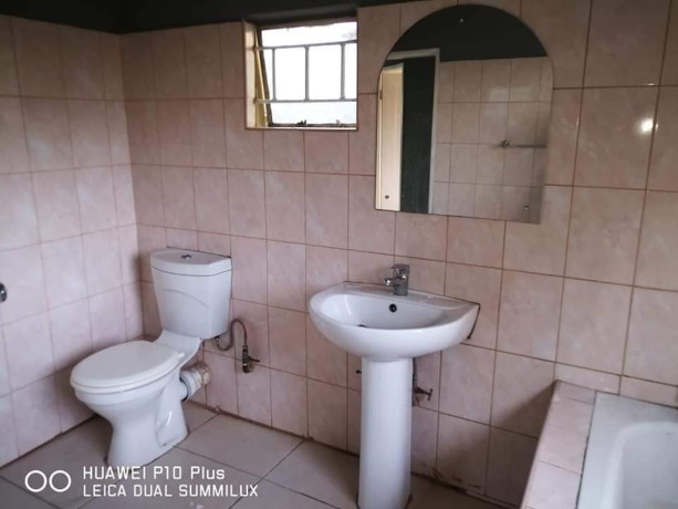 2-bedroom-house-for-rent-in-avondale-big-7