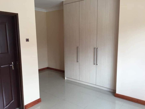 3-bedroom-flat-for-rent-in-ibex-hill-big-6