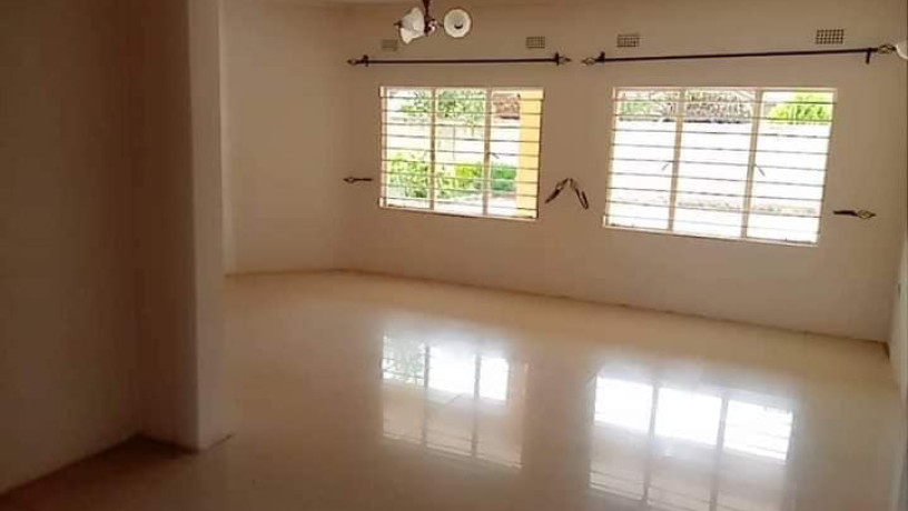 4-bedroom-house-for-rent-in-woodlands-big-6