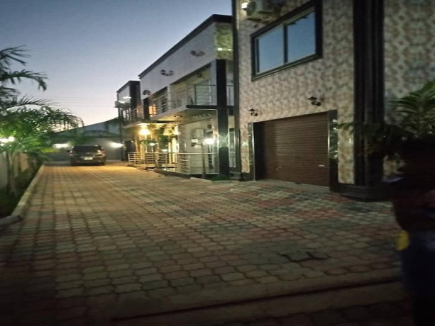 3-bedroom-duplex-apartments-for-rent-in-salama-park-big-8
