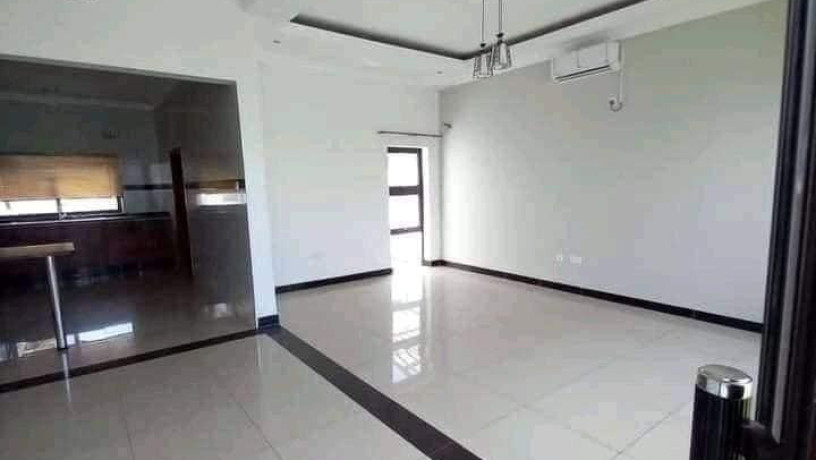 2-bedroom-flat-for-rent-in-chalala-big-2