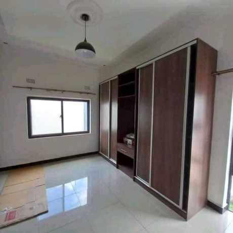 2-bedroom-flat-for-rent-in-chalala-big-5