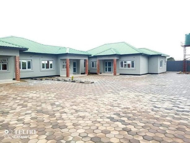 3-bedroom-flat-for-rent-in-chalala-big-1