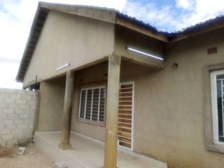 3 Bedroom Flat For Rent in Chalala