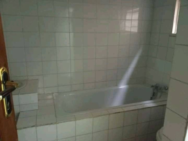 2-bedroom-flat-for-rent-in-kabulonga-big-5