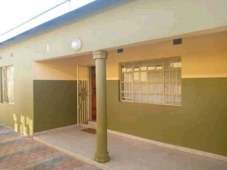 2-bedroom-flat-for-rent-in-libala-south