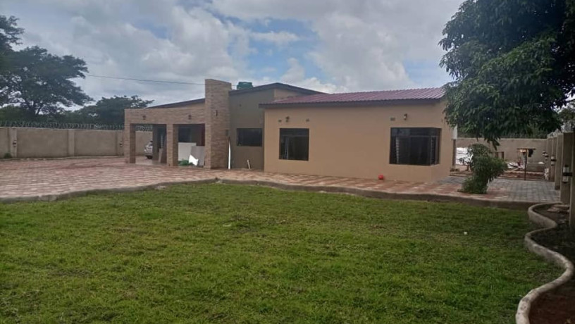 3-bedroom-house-for-sale-in-chalala-big-5