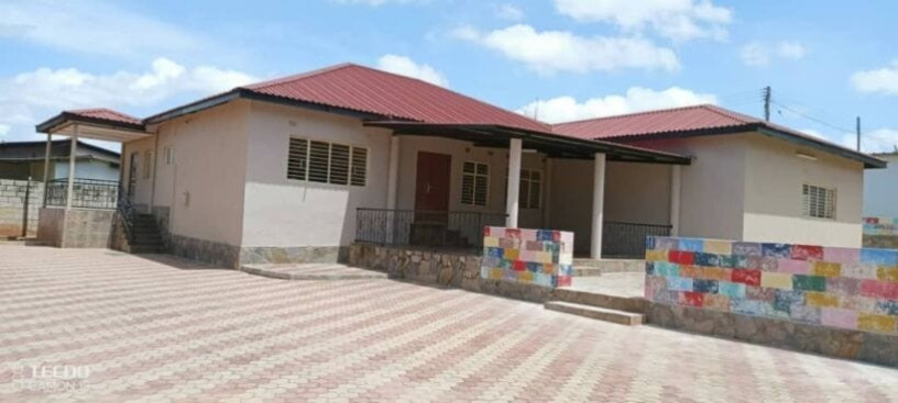 3-bedroom-stand-alone-house-for-rent-in-avondale-big-1