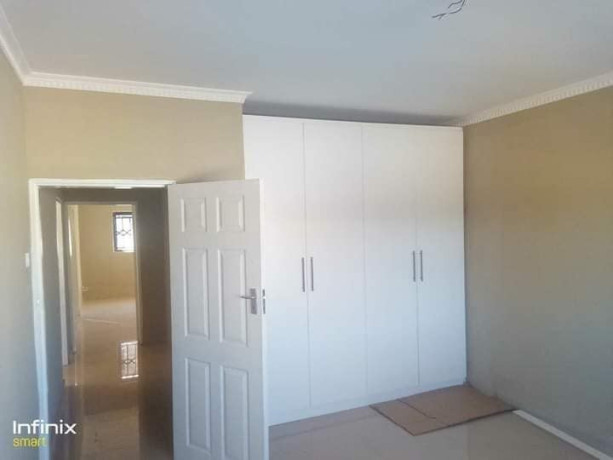 2-bedroom-house-for-rent-in-new-kasama-big-3