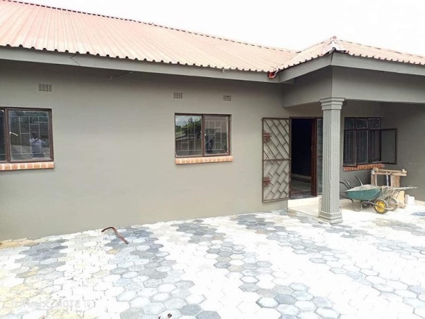 3-bedroom-flat-for-rent-in-chalala-big-0