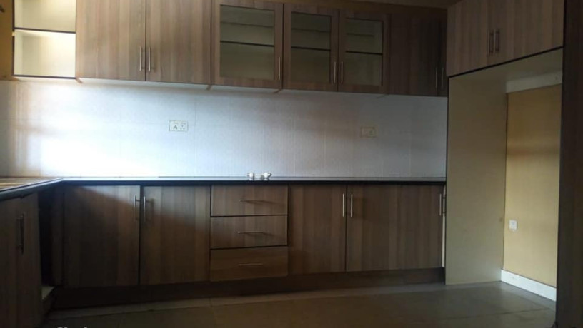 3-bedroom-flat-for-rent-in-chalala-big-7