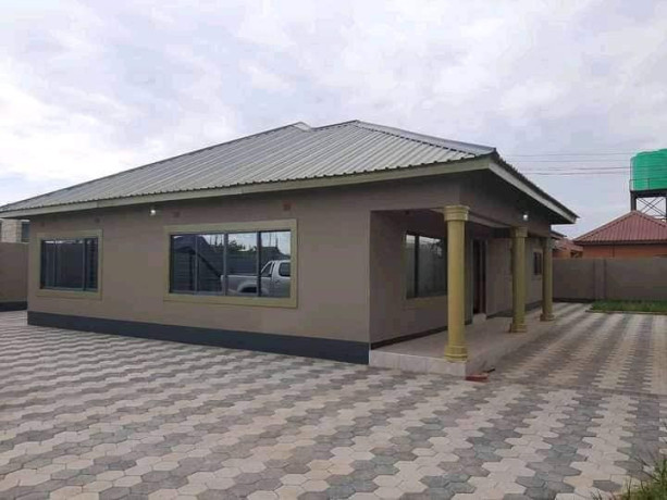3-bedroom-house-for-rent-in-new-kasama-big-1