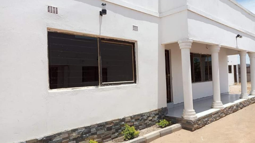 23-bedroom-flats-for-rent-in-chalala-big-4