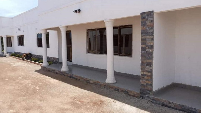 23-bedroom-flats-for-rent-in-chalala-big-2